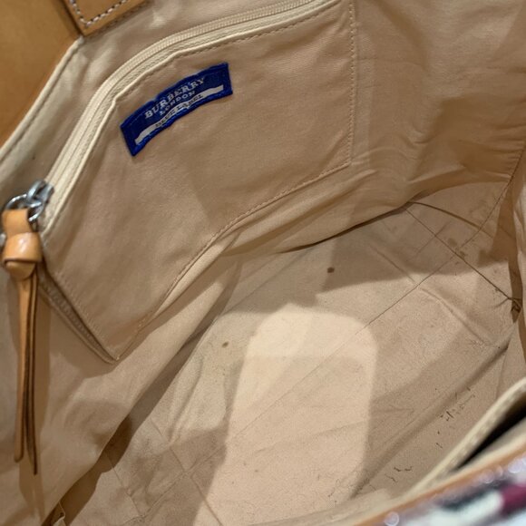 Burberry Cream and Brown Tote Bag with Iconic Design - Picture 12 of 16